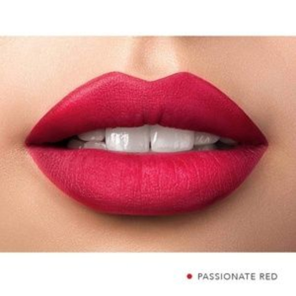 NEW! Love Your Lips Mystery Box - Picture 6 of 7